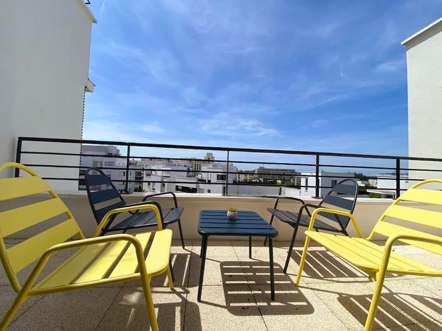 Riviera - Vue Disneyland Apartment *